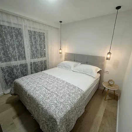 Apartman Mia *