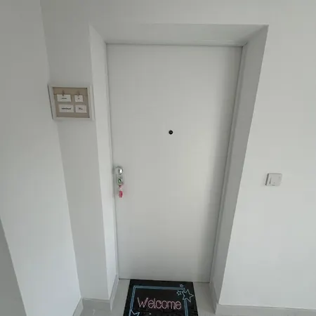 Mia Apartman